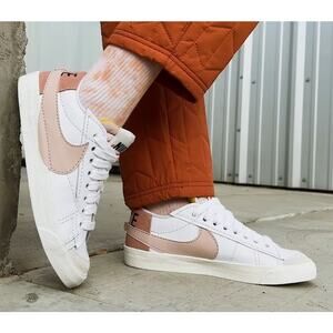 Nike Blazer Low 77 Jumbo Pink White Casual Lifestyle Shoes Women's 11 DQ1470-102